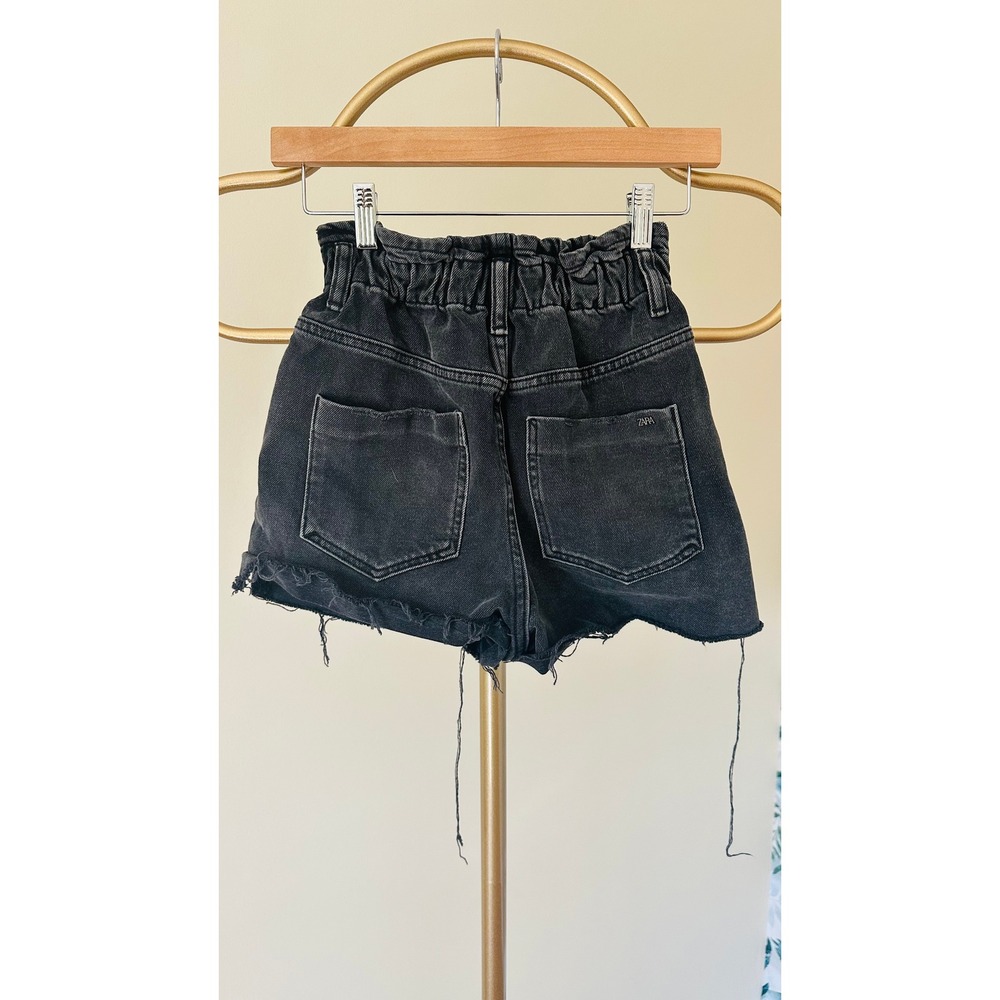 Zara 1975 Denim High Waisted Paperbag Shorts Washed Black Raw Hem Size 0 EUR 32 - Picture 5 of 7